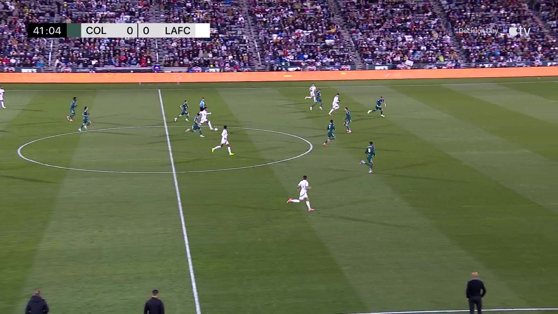 太降维打击了啊孙兴慜1v2盘带戏耍对手爆射破门10场9球 太降维打击了啊孙兴慜1v2盘带戏耍对手爆射破门10场9球